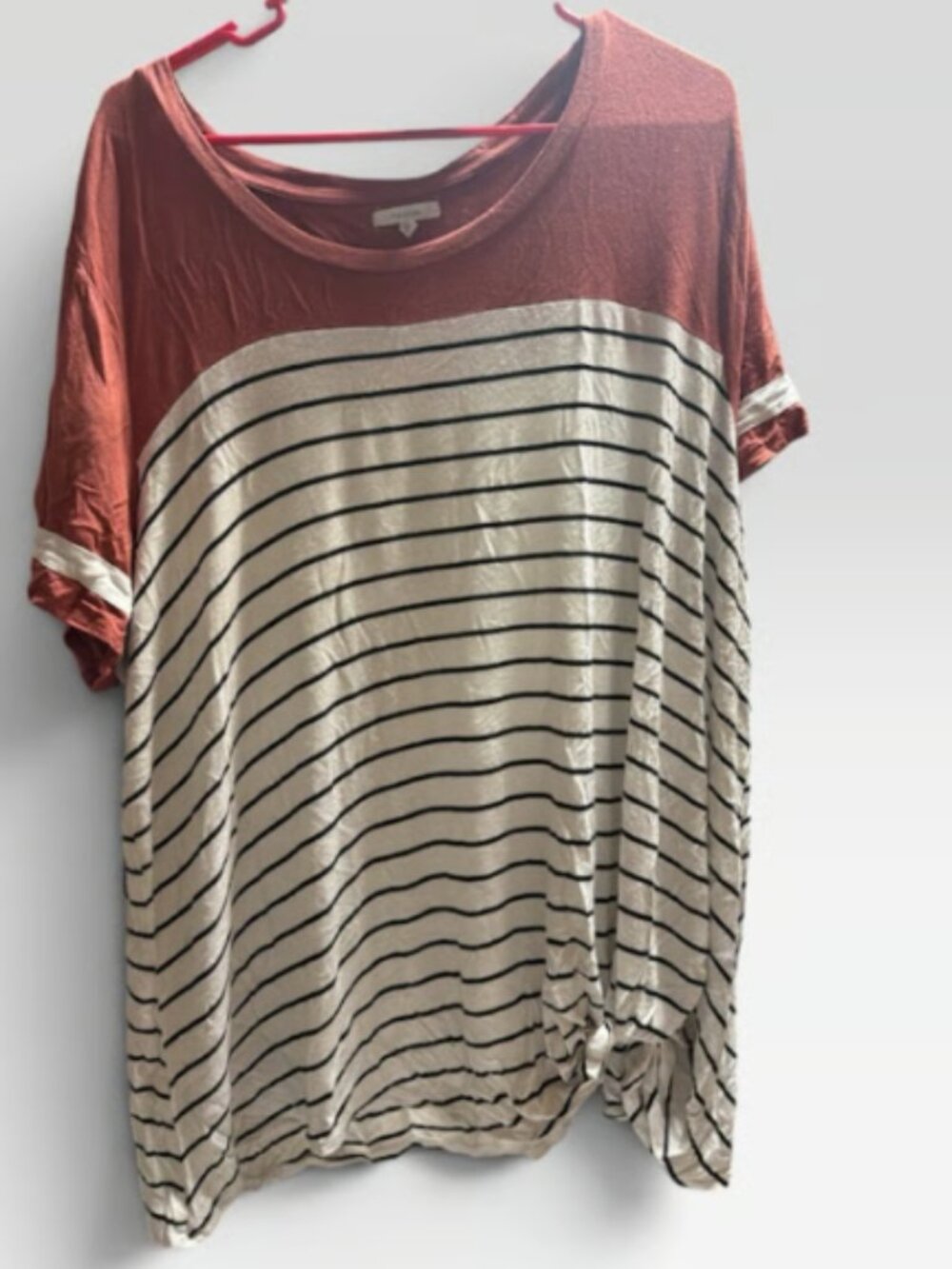 Maurices Scoop Neck Short Sleeve Twisted Front Striped Top Large Lightweight